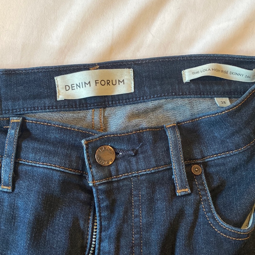 Aritzia Denim Forum Lola High Rise Skinny Size 28/26L